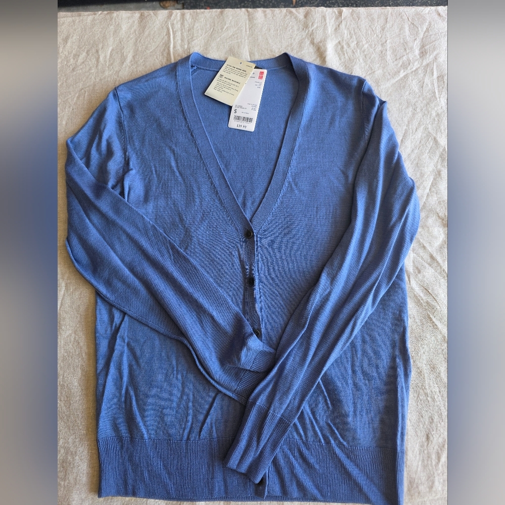 Uniqlo NWT Wool Cardigen Sz S
